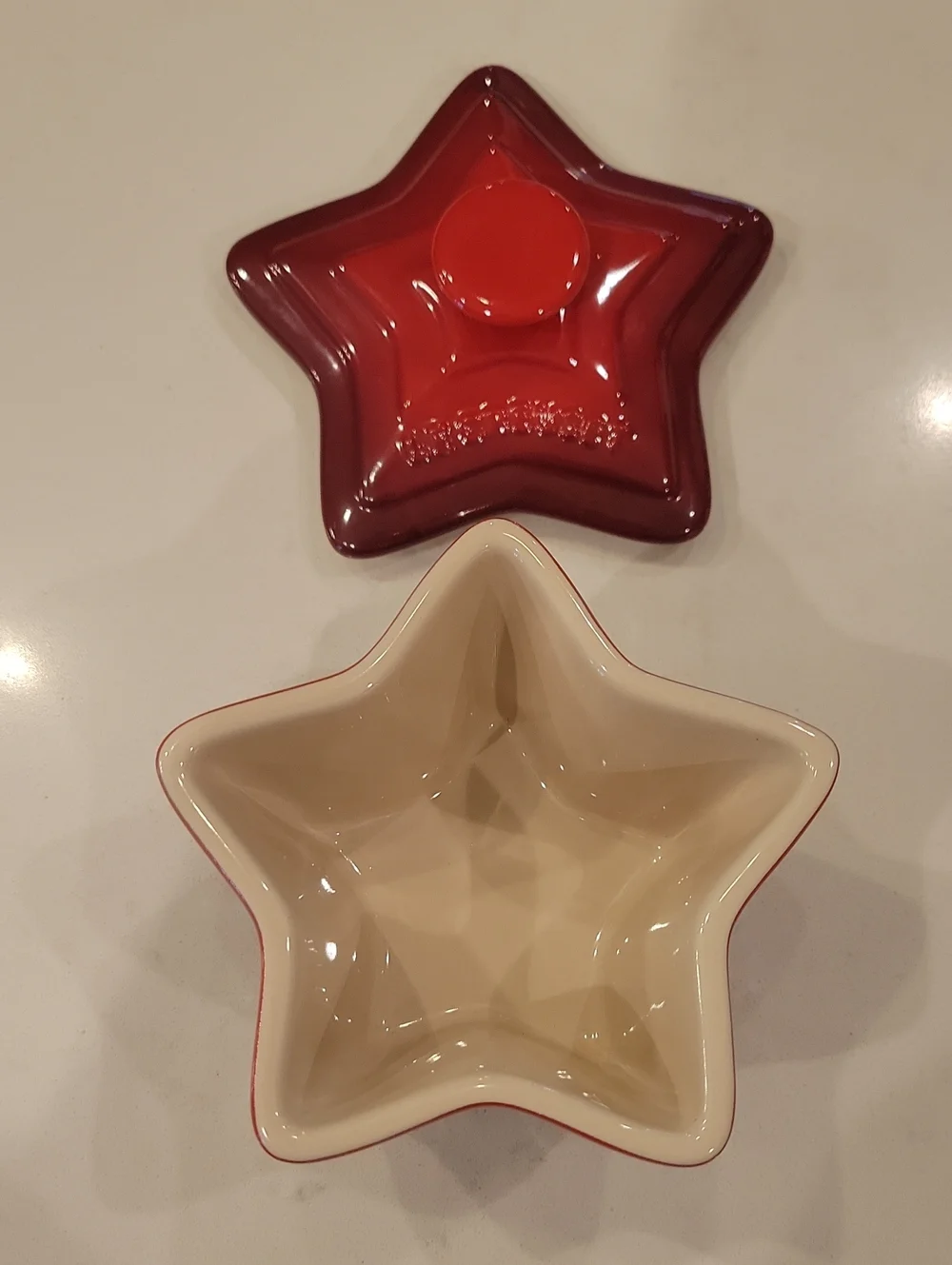 Retired Le Creuset Red Star Remekin